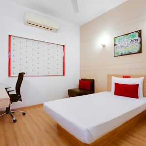 Red Fox By Lemon Tree Hotels, East Delhi